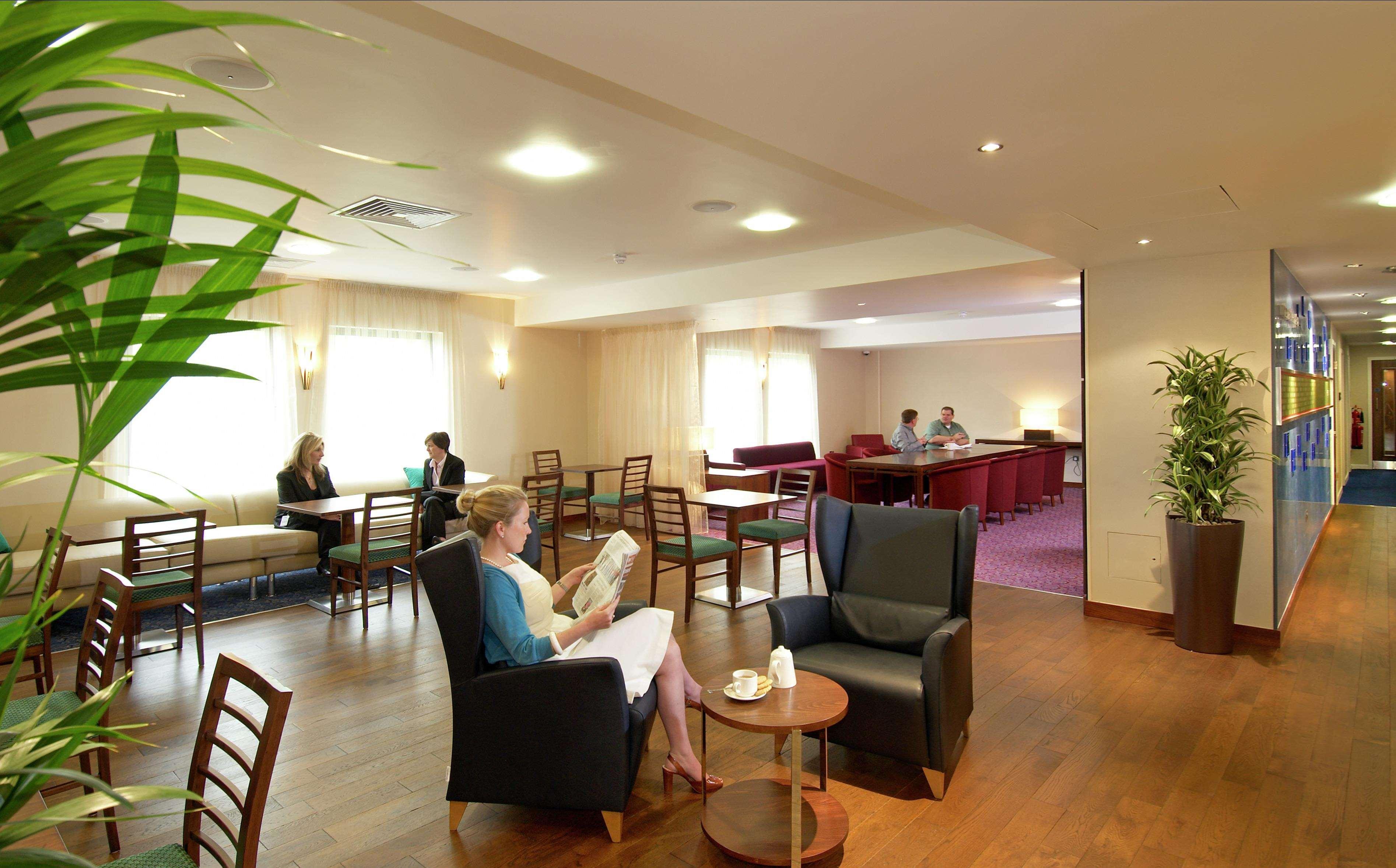 Hampton By Hilton Corby Hotel Exterior photo